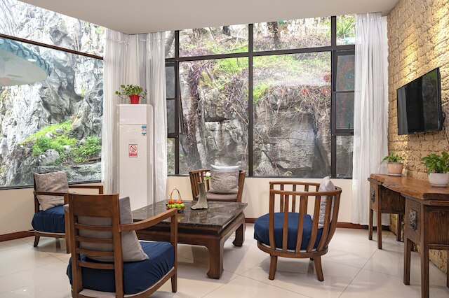 桂林クリスタル クレセント ムーン ホテル