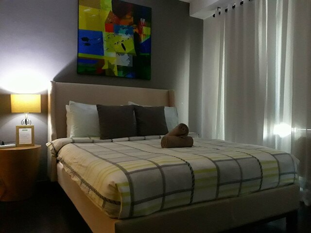 セブン ドアーズ イン グラマシー マカティ