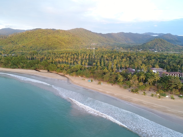 バライ アドラオ