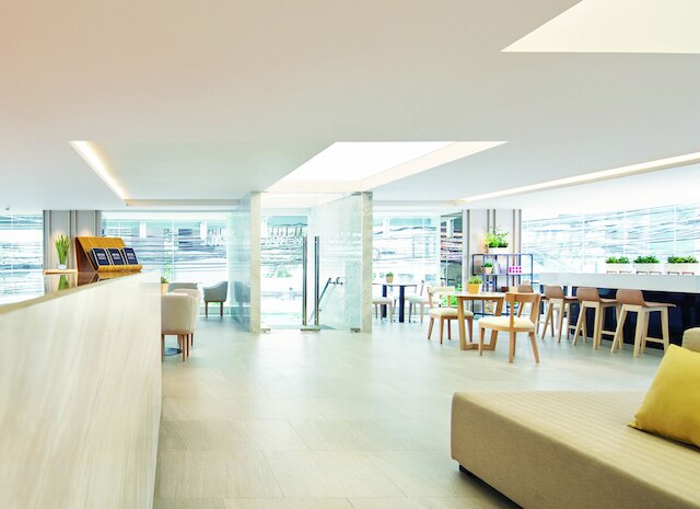 クリッタイ レジデンス