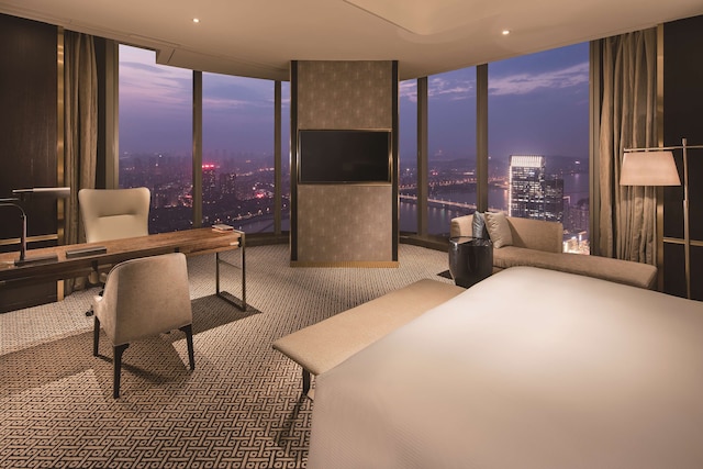 ヒルトン福州 (福州三迪希尔顿酒店)