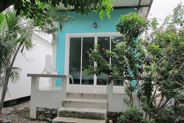 チャーリーズ バンガロー