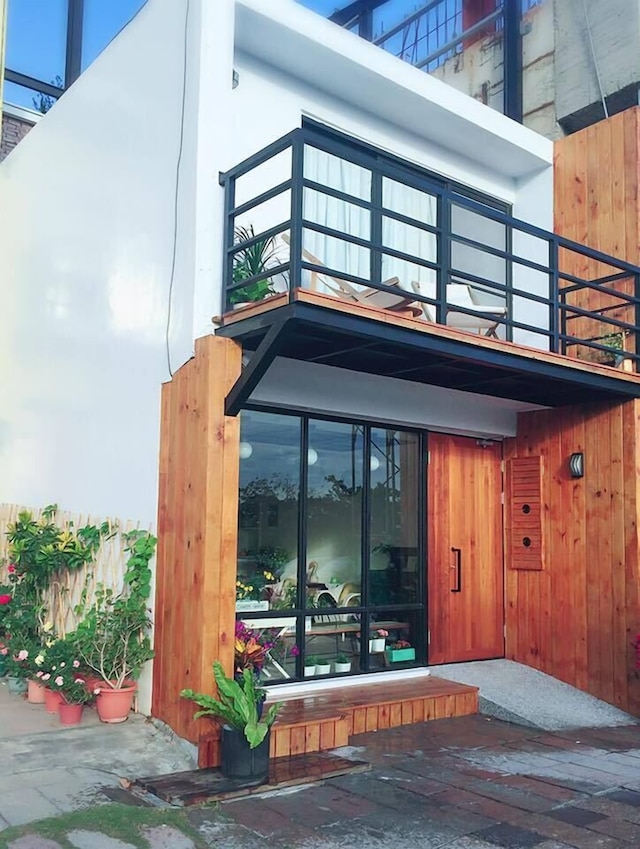 ハク ビーチ デイズ イン (南湾。白旅居)