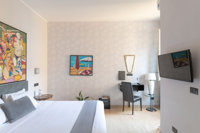 アイエッロ ルームズ