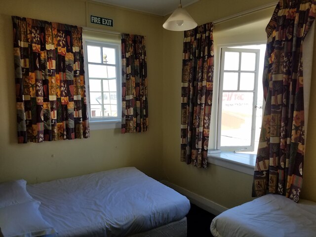 スタッフォード ゲーブルズ ホステル