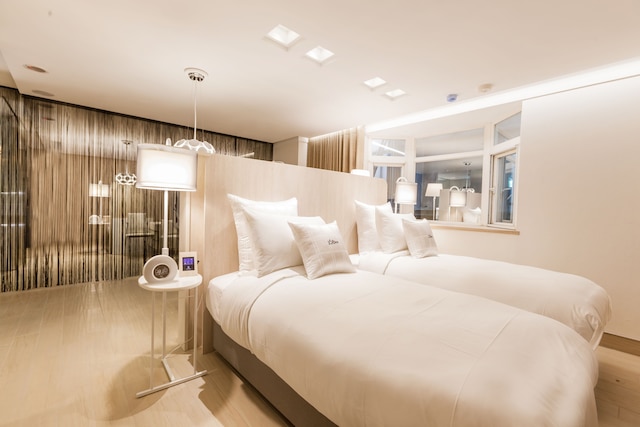 シックス スター モーテル - 桃園 (六星旅館桃園館)