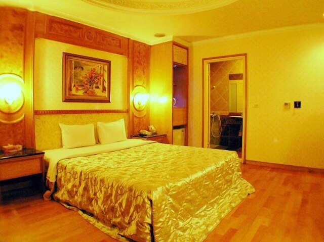 チャンシン ビジネス モーテル (長榮興商務汽車旅館 (台南館))