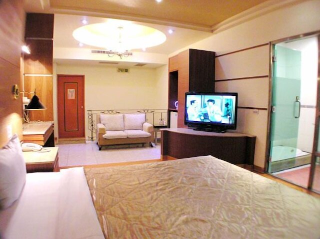 チャンシン ビジネス モーテル (長榮興商務汽車旅館 (台南館))