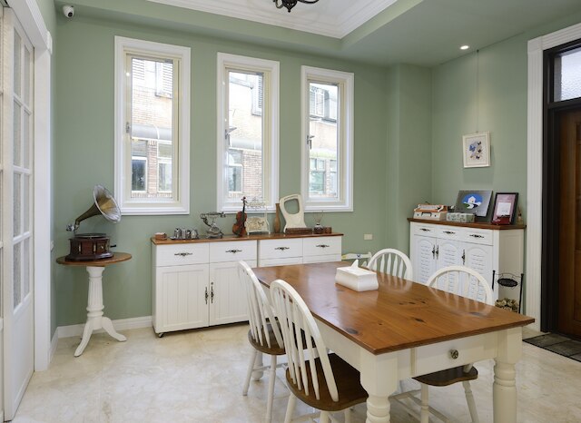 ダンシング バタフライ スライド ファミリー イン (蝶舞境安・宜蘭羅東溜滑梯親子民宿)