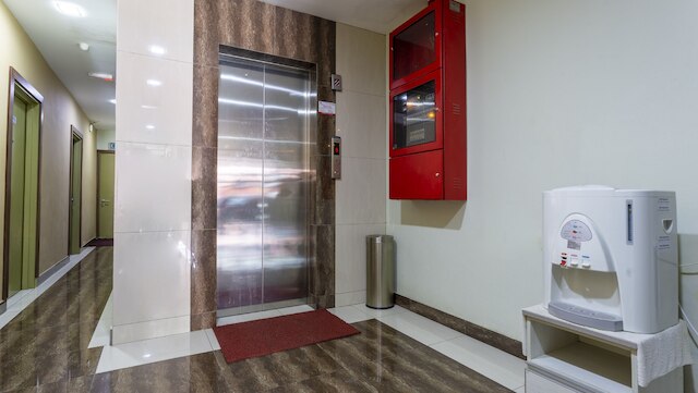 ゴールデン ナイト ホテル