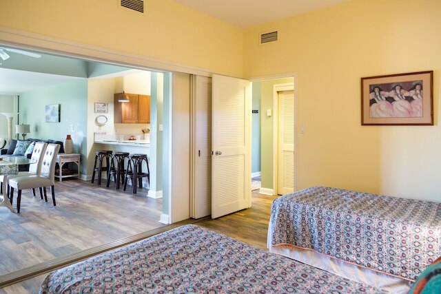 ビスタ ワイコロア D-102 2 ベッドルーム コンド バイ レッドオーニング