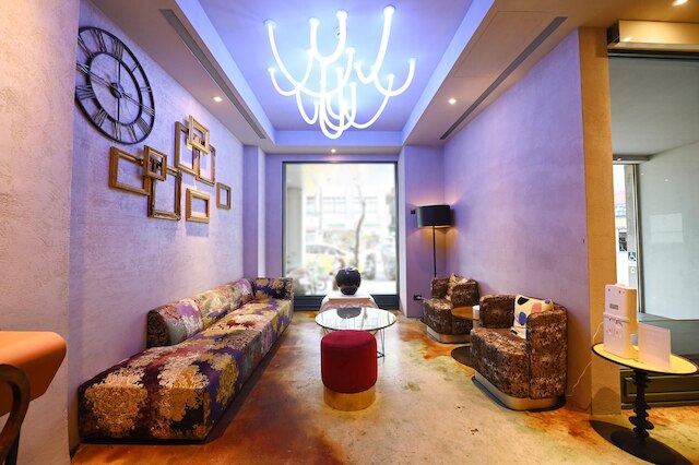 チェック イン ハイブ (雀客嗨夫旅館)