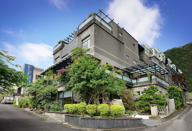 ラブ パイン B&B (松語墅溫泉居)