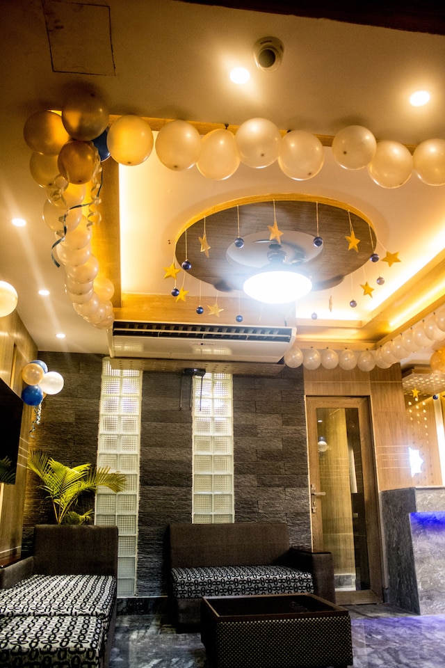 ホテル シュクタラ