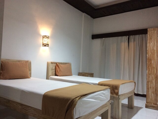 クブ B ダウー ホームステイ