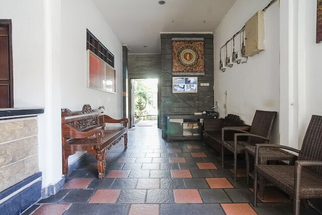 デナイズ・ゲストハウス・ジンバラン