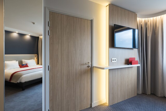 ホリデイ イン エクスプレス パリ - CDG エアポート by IHG