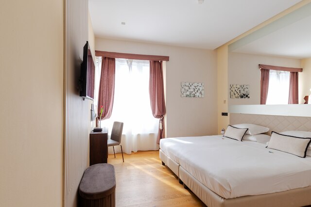 AH - ファッション ディストリクト