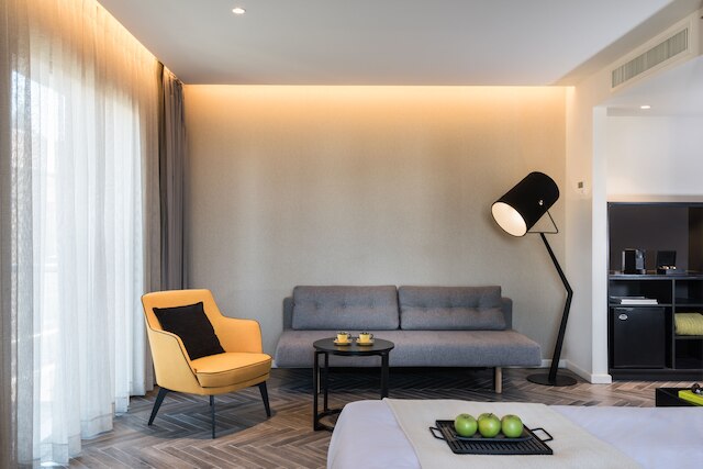 レオナルド ブティック エルサレム