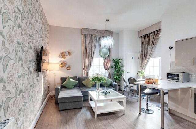 エリシウム リバプール