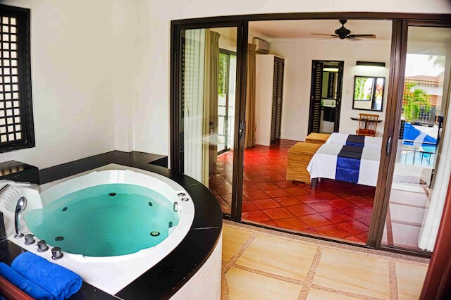 アウト オブ ザ ブルー リゾート