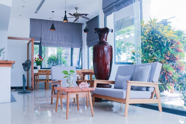 カヴィラ ホテル & アパートメント