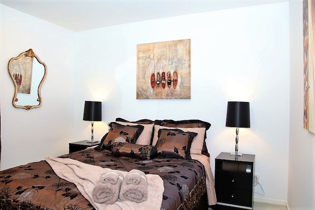 ビューティフル アパートメント ウィズ パティオ