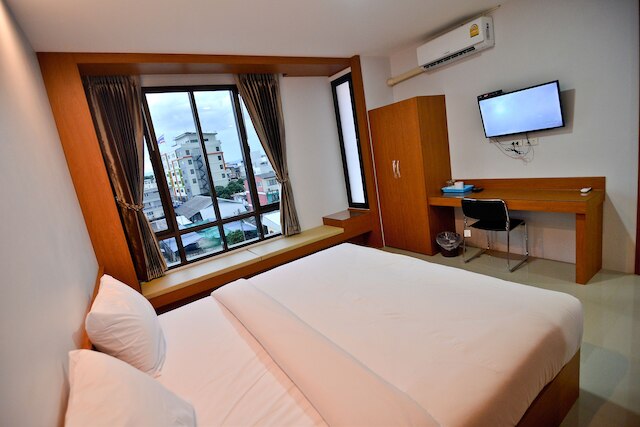 サバイ ベスト ホテル パヤオ