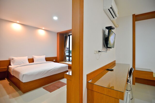 サバイ ベスト ホテル パヤオ