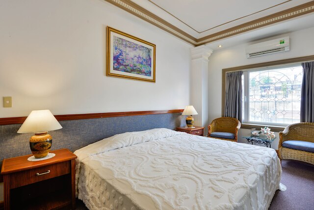 ザ スプリング ホテル