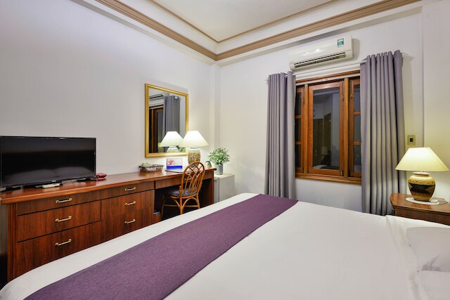 ザ スプリング ホテル