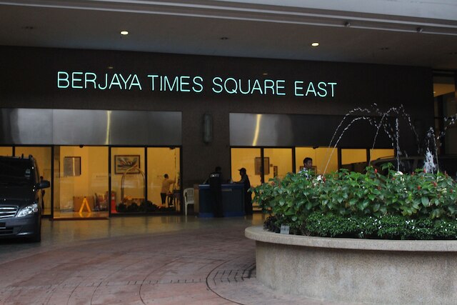 クイーンズ サービス スイート アット タイムズ スクエア