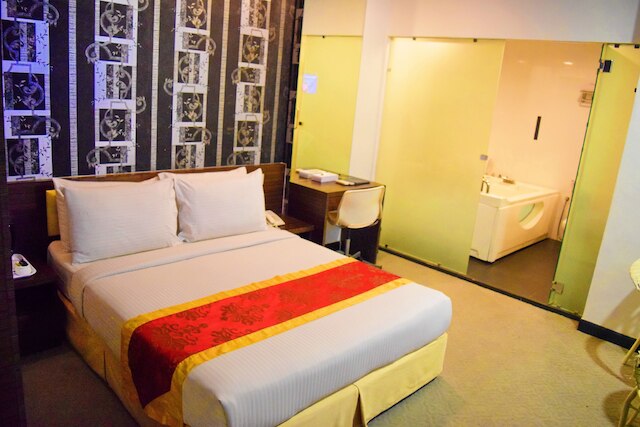 スプリングス ホテル ブキッ ジャリル