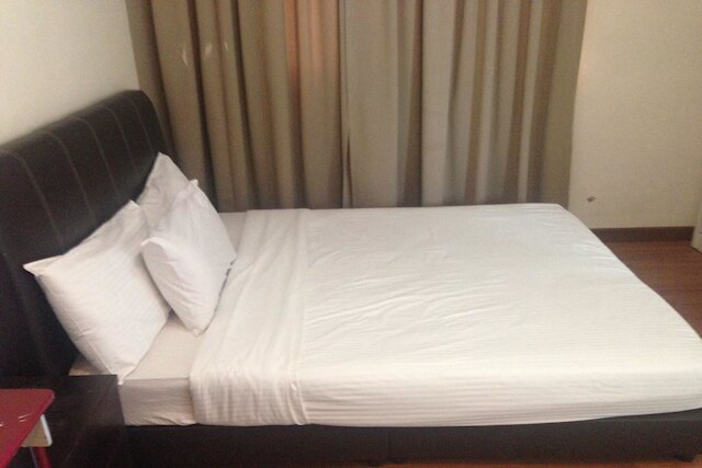 ロイヤル アパートメンツ アット タラゴン KL