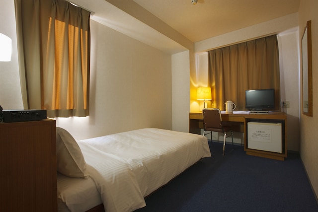 三恵シティホテル八王子