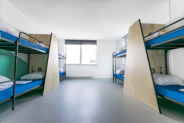 ビア アムステルダム - ホステル