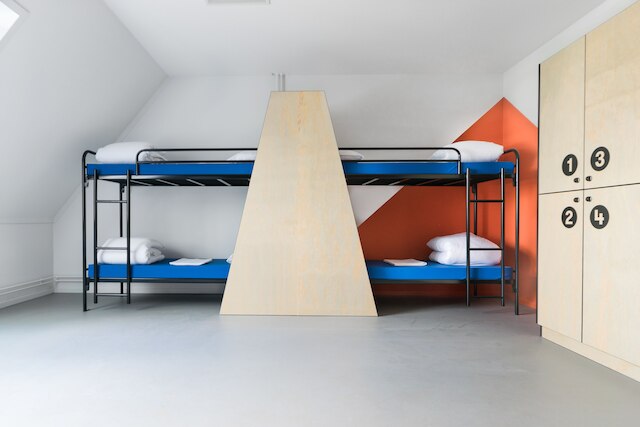 ビア アムステルダム - ホステル