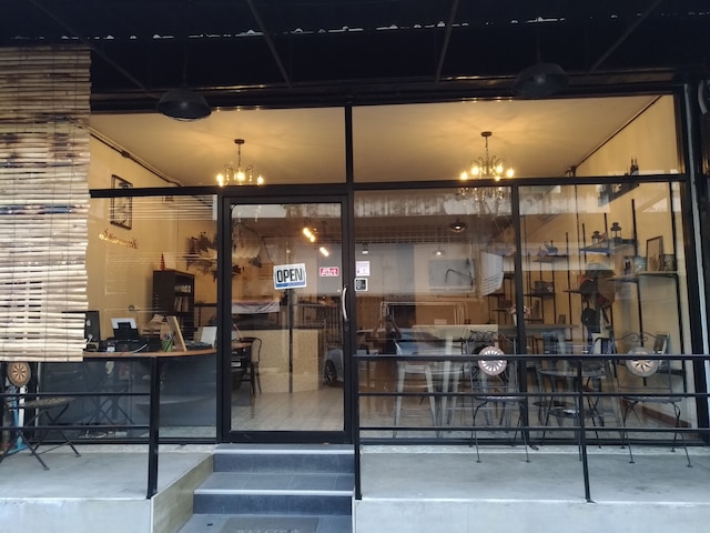 ウィー パクチョン ホステル