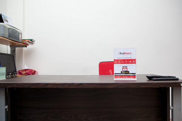 レッドドアーズ アット パシール ルユ ブアバトゥ