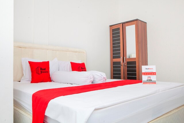 レッドドアーズ ニア テルコム コーポレート ユニバーシティ