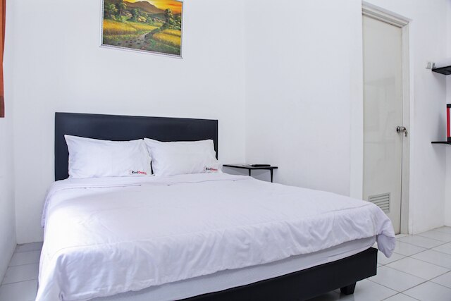 レッドドアーズ ニア パンタイ リア ケンジェラン