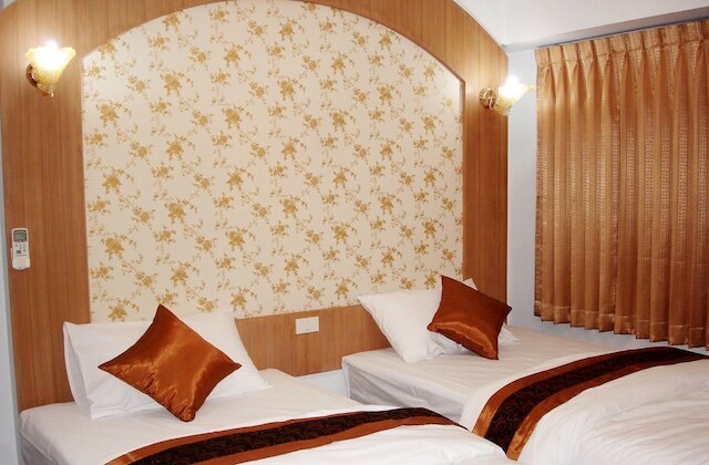 ダイヤモンド スイート ホテル