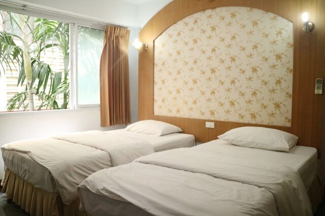 ダイヤモンド スイート ホテル