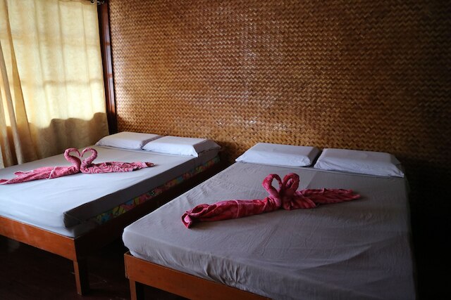 エル ニド コーナー ペンション アンド レストラン