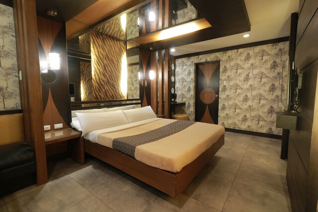 ヴィクトリア コート エスカープメント - パシグ