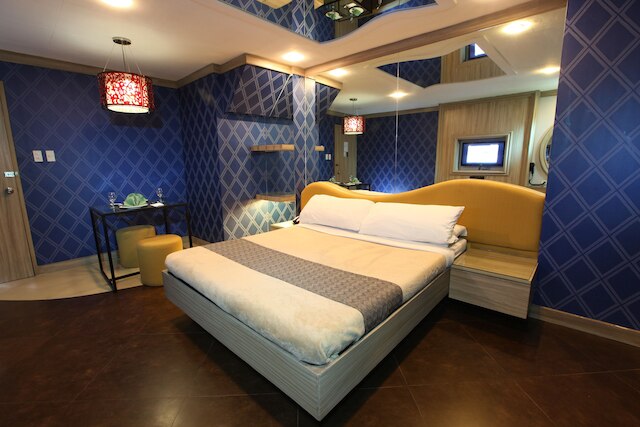 ヴィクトリア コート エスカープメント - パシグ