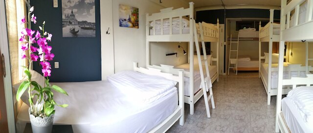 ベッド イン タウン - ホステル