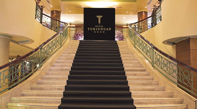 トゥンジュンガン ホテル