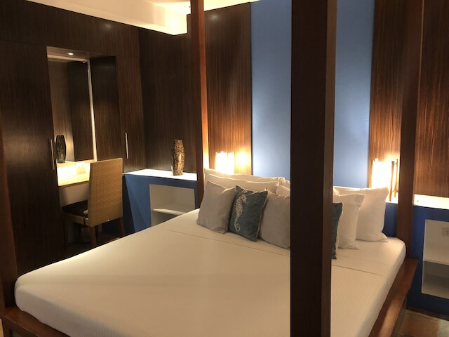 エル ニド マホガニー ビーチ