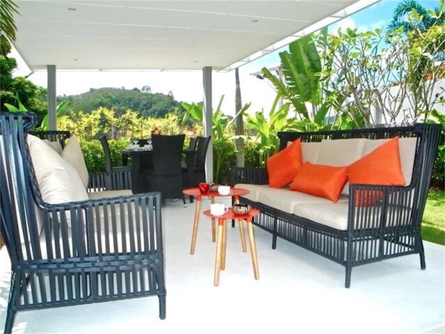 スカイライト 2 ベッドルームズ ニュー ヴィラ イン カマラ